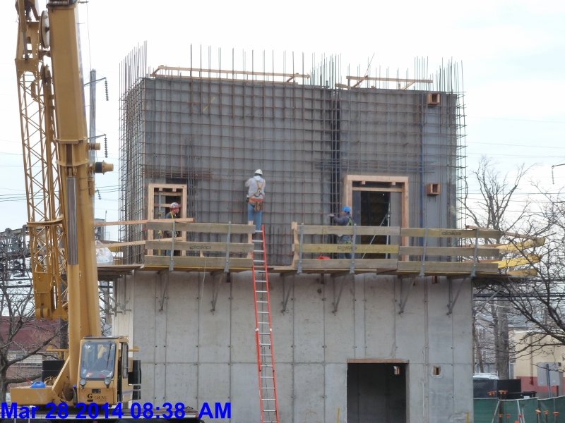 Tying rebar mats at Elev. 4-Stair -2 2nd Floor Facing South (800x600)